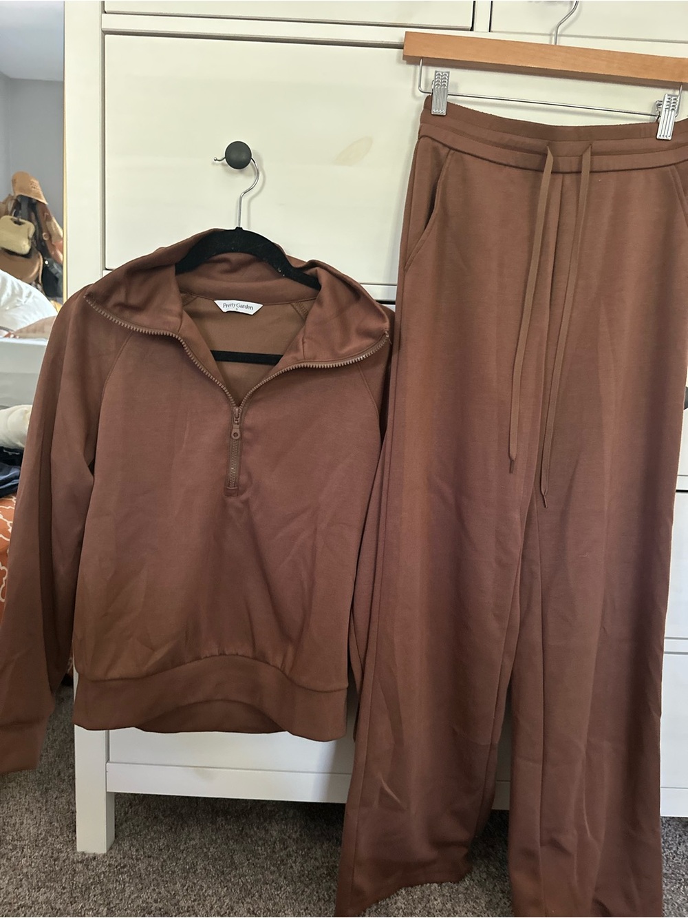 Women's Relaxed Pull-On Pants & Quarter-Zip Top Set in Brown